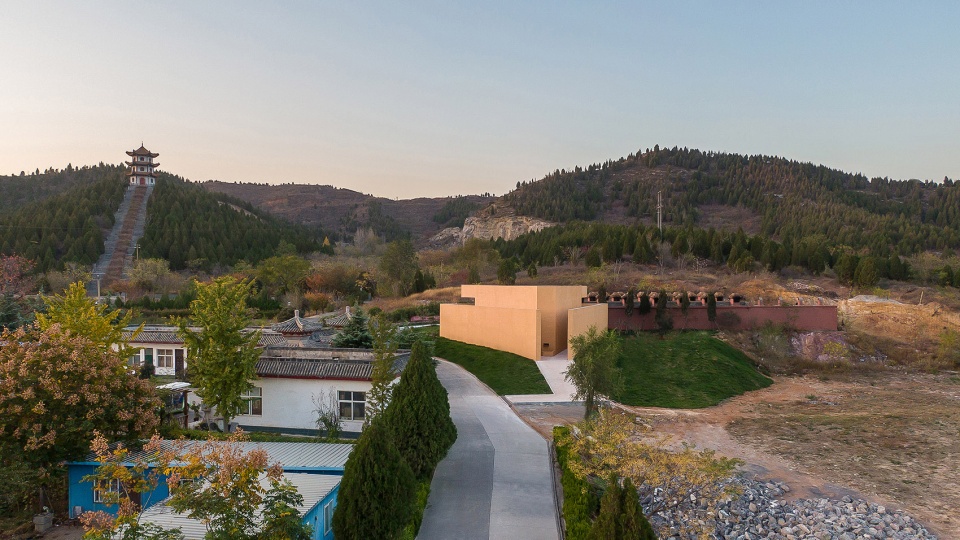 longshan cemetery jiaozuo china by studio 10