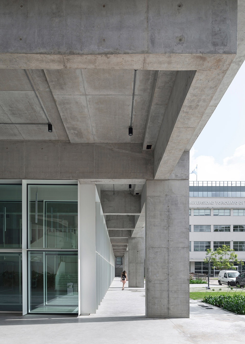 Universidad Torcuato Di Tella Sáenz Valiente Building by Josep Ferrando Architecture