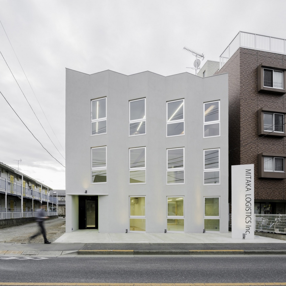 MH office by Gendai Sekkei co ltd