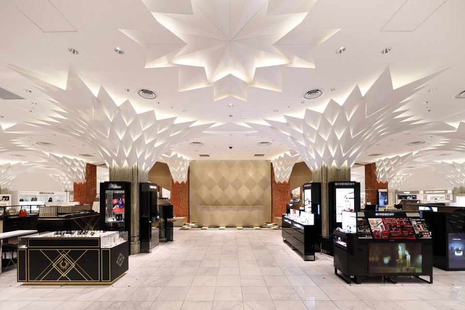 Nihombashi Mitsukoshi Main Store by Kengo Kuma and Associates