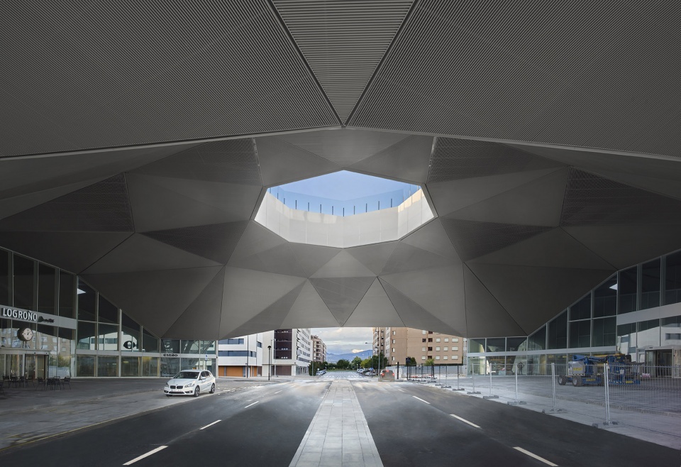 Intermodal Station Urban Design and Felipe VI Park by Abalos Sentkiewicz AS
