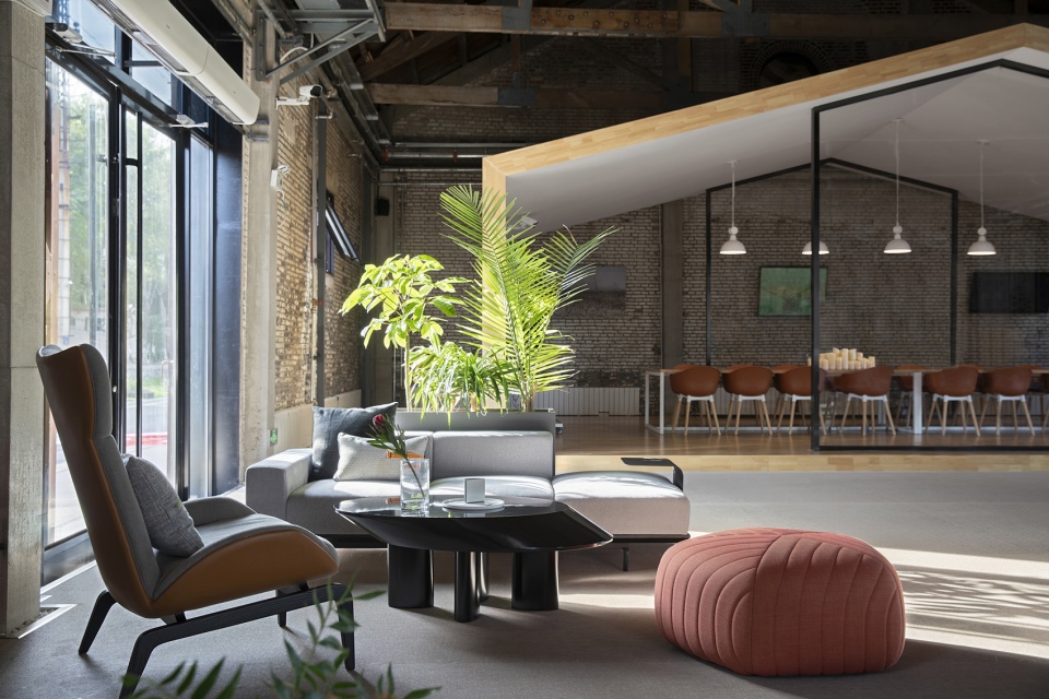 qinhuangdao moutreen cafe by shanfangzhu art design