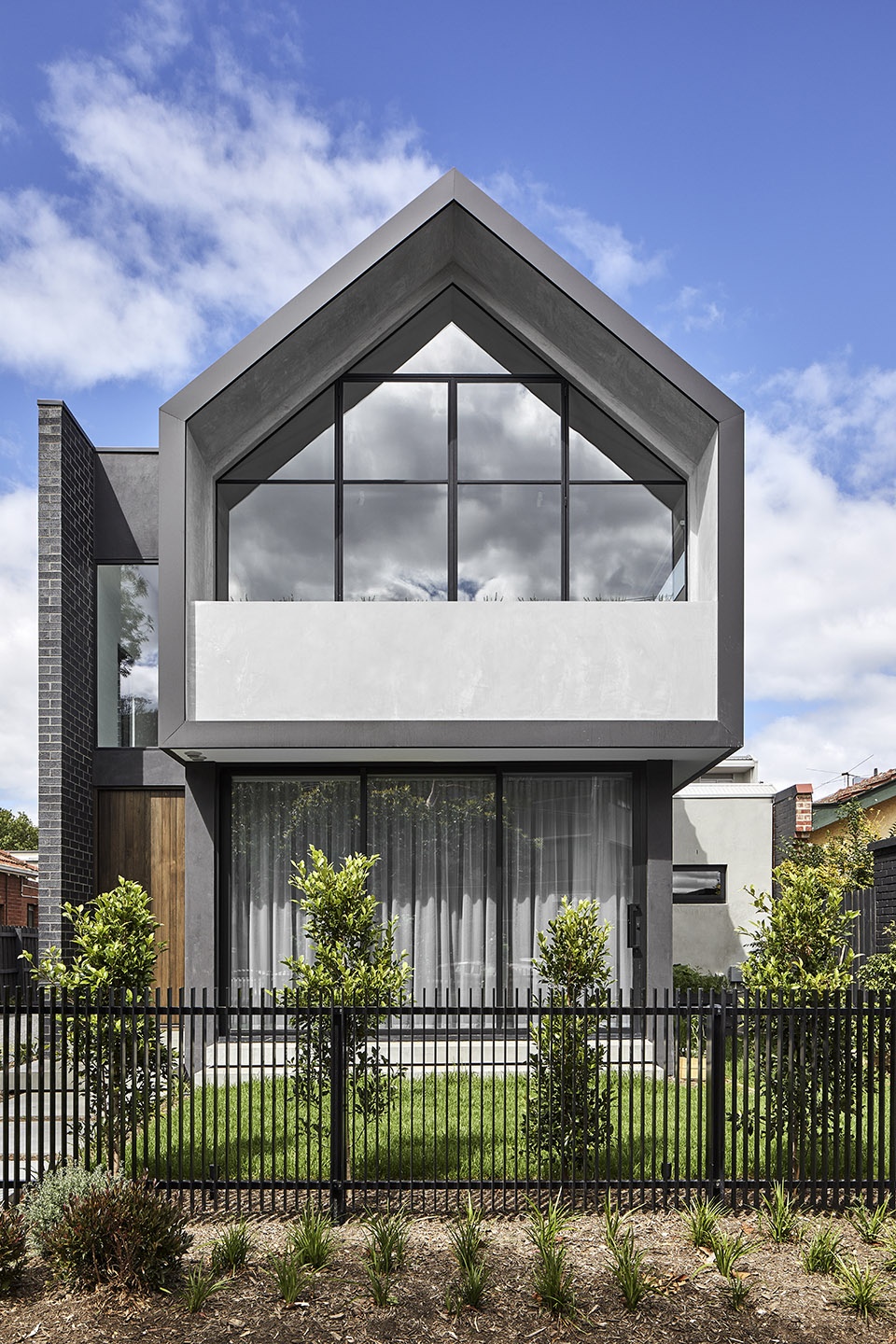 Elwood Residence by Adele Bates