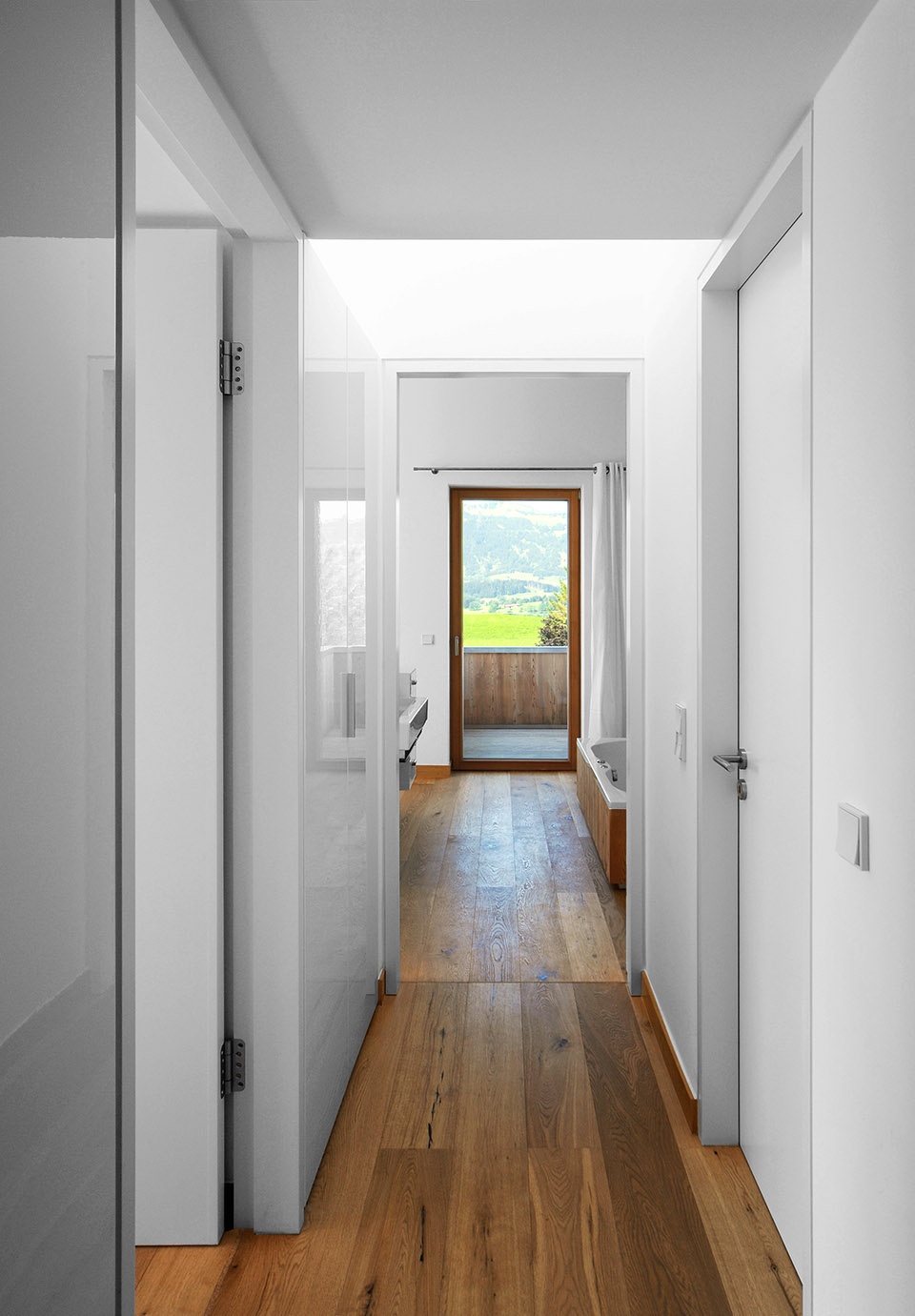 hinang house by carlos zwick architekten