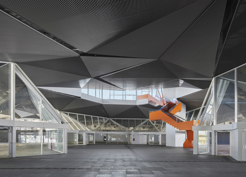 Intermodal Station Urban Design and Felipe VI Park by Abalos Sentkiewicz AS