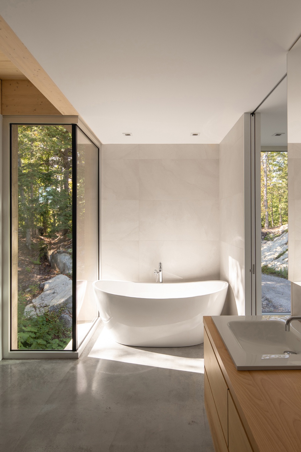 forest house i by natalie dionne architecture
