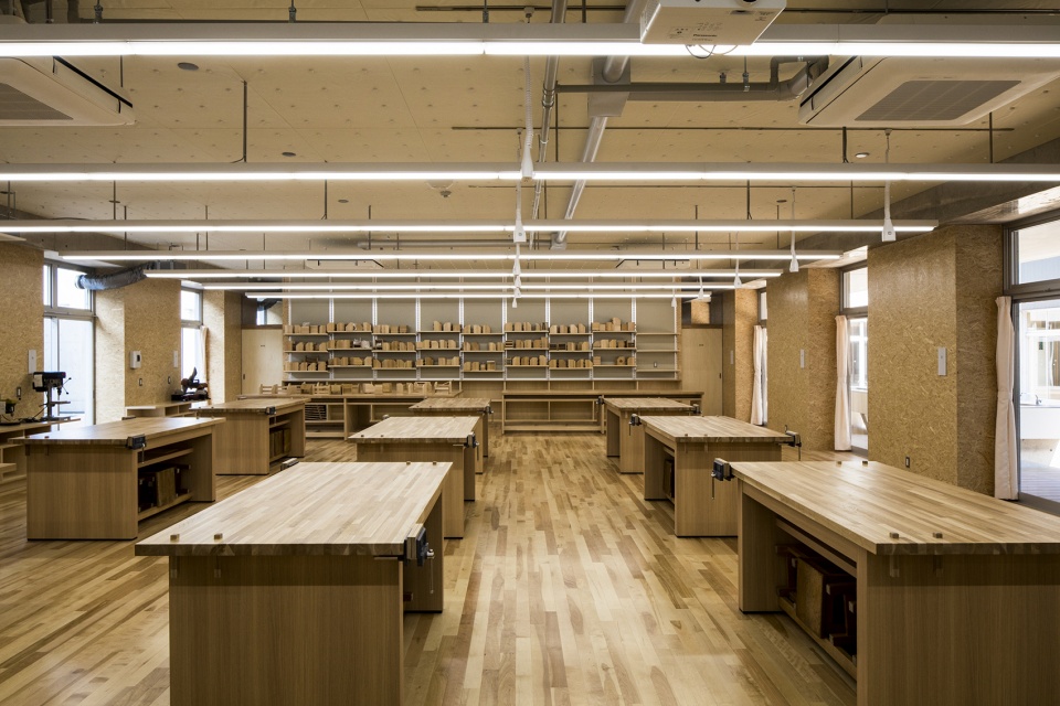 shimotsuma junior high school by mikami architects