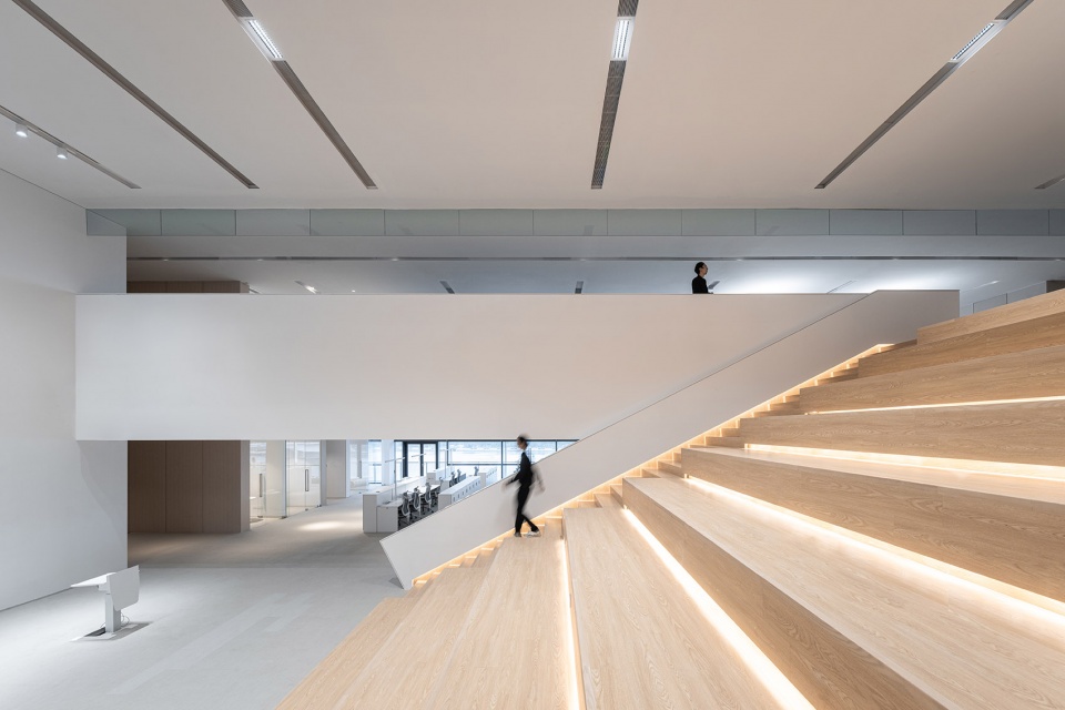 Modern office design for vip com China by gmp