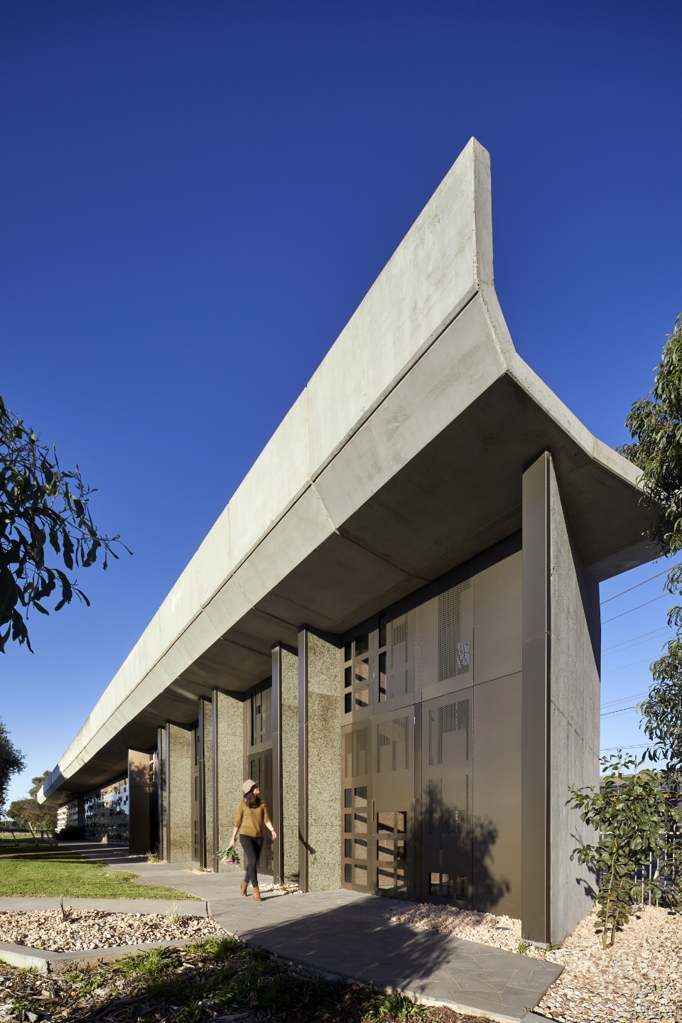 werribee mausoleum extension by bent architecture