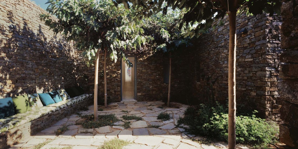 avlakia house by oliaros