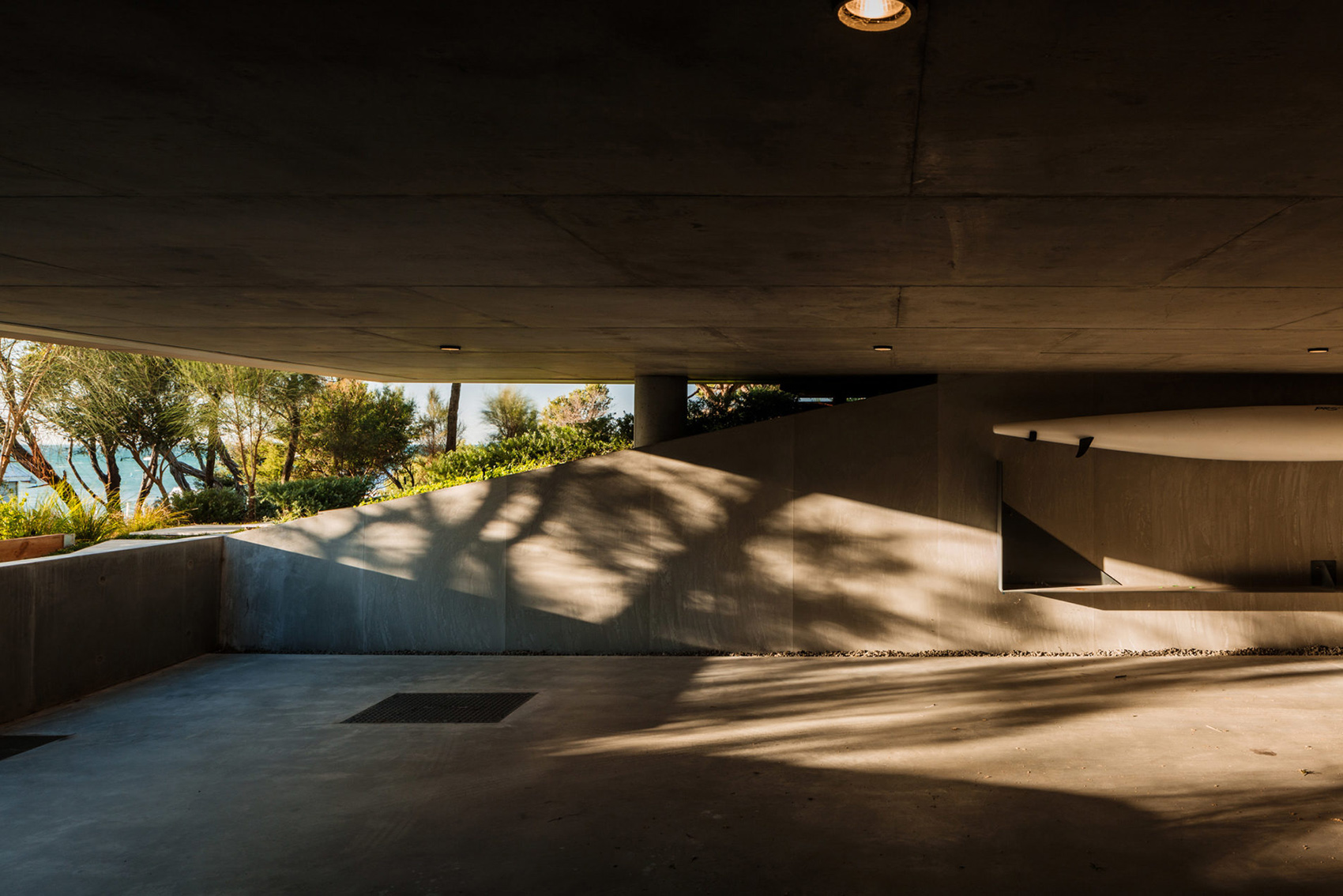 Sorrento House by Robert Simeoni Architects 谷德设计网