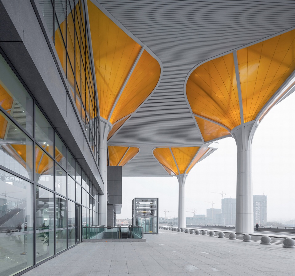suizhou south railway station china by csadi