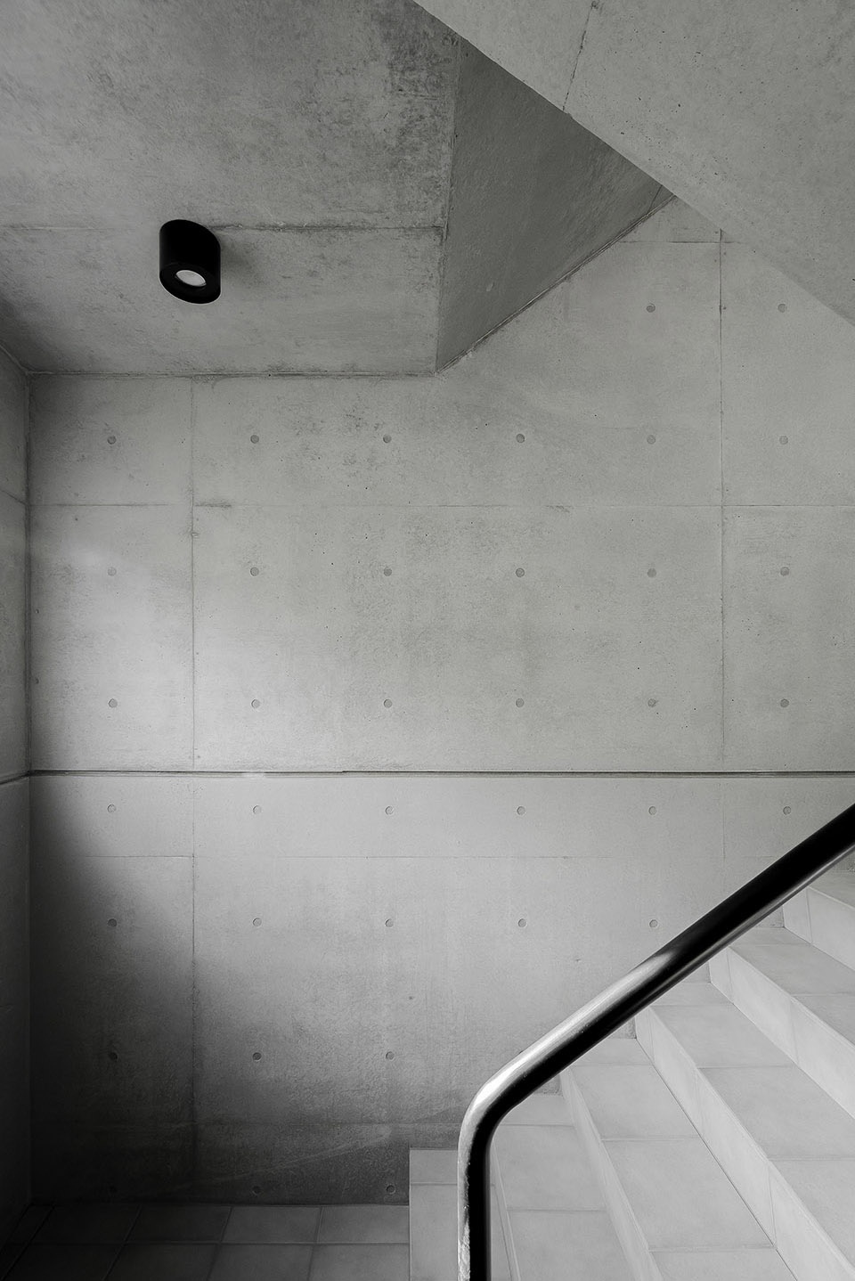MH office by Gendai Sekkei co ltd 1