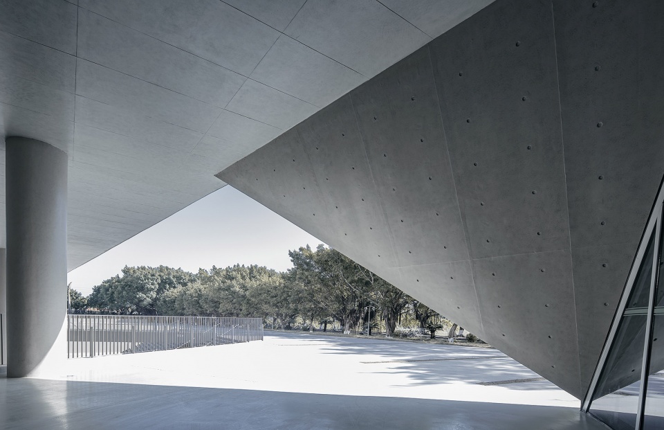 gymnasium in zhuhai campus sun yat sen university china by biadsc