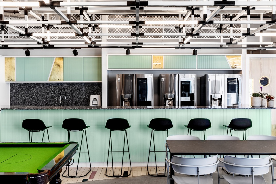 NATURAL INTELLIGENCE Offices by Roy David Architecture