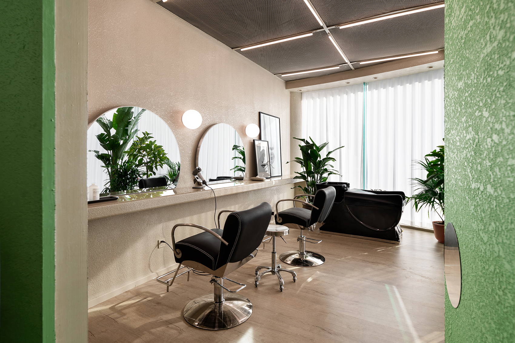 EGO hair salon and beauty, China by IS architecture and design 谷德设计网