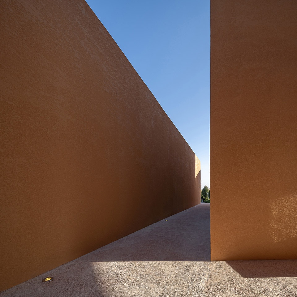 longshan cemetery jiaozuo china by studio 10