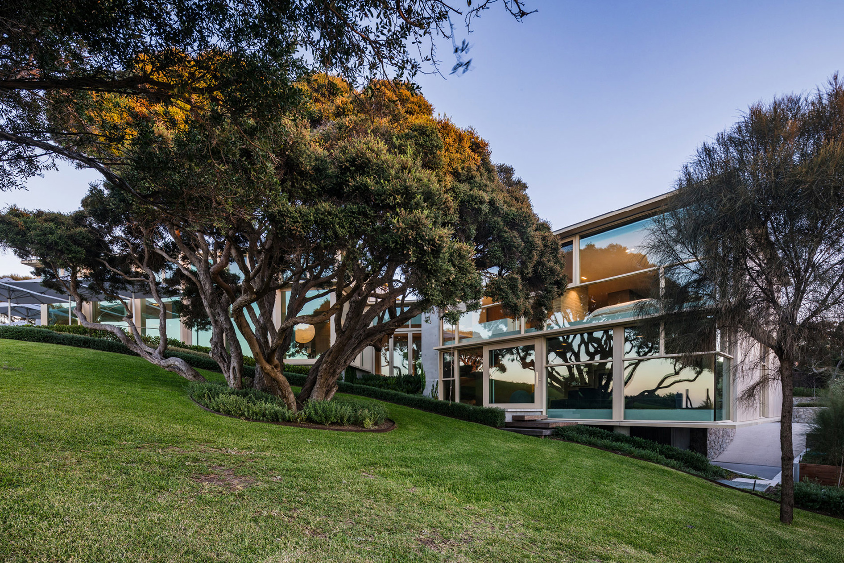 Sorrento House by Robert Simeoni Architects 谷德设计网