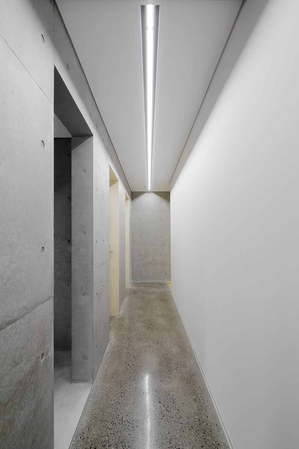 MH office by Gendai Sekkei co ltd