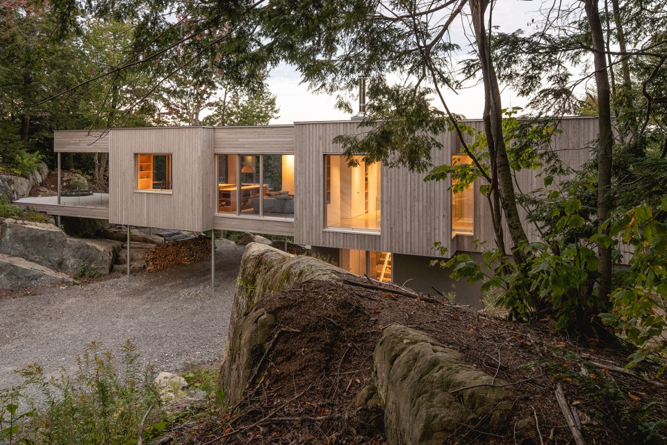 forest house i by natalie dionne architecture