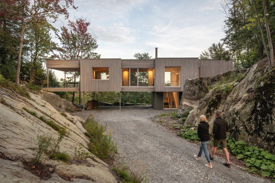 forest house i by natalie dionne architecture