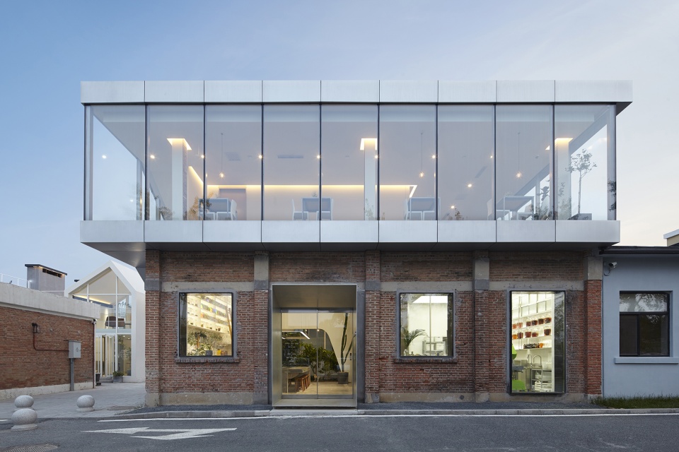 echo house by klc