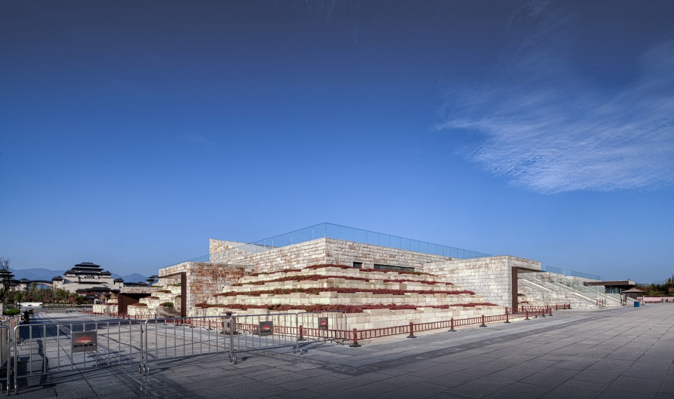 Xinghan Theatrical Platform China by DUS Studio