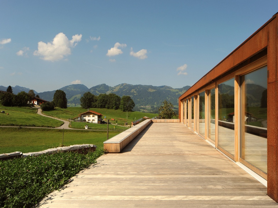 hinang house by carlos zwick architekten