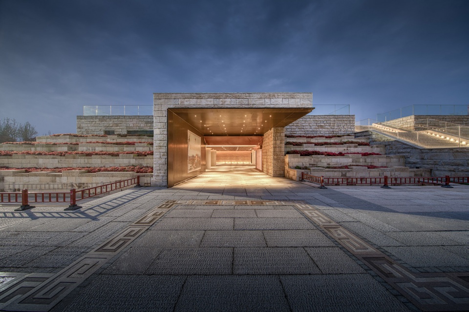 Xinghan Theatrical Platform China by DUS Studio