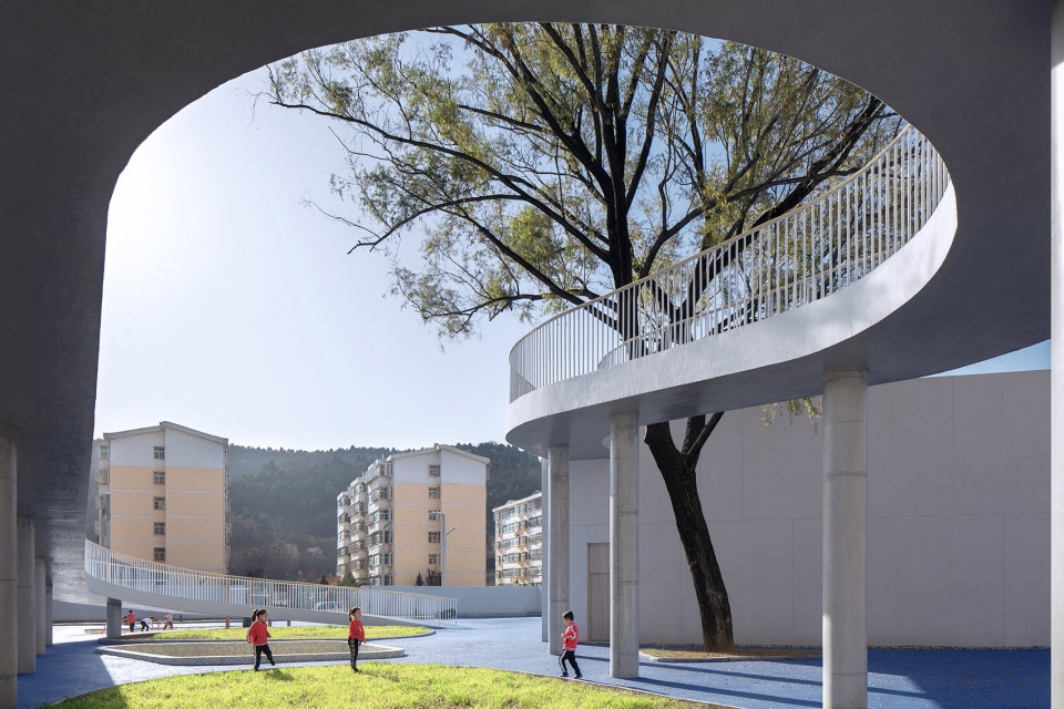 design practice of huangling new district kindergarten china by biad