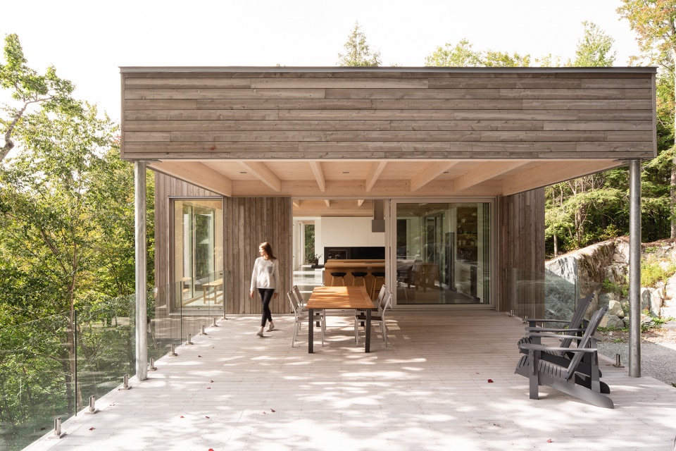 forest house i by natalie dionne architecture
