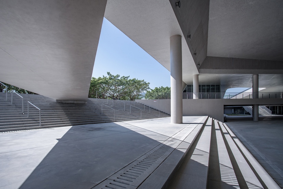 gymnasium in zhuhai campus sun yat sen university china by biadsc