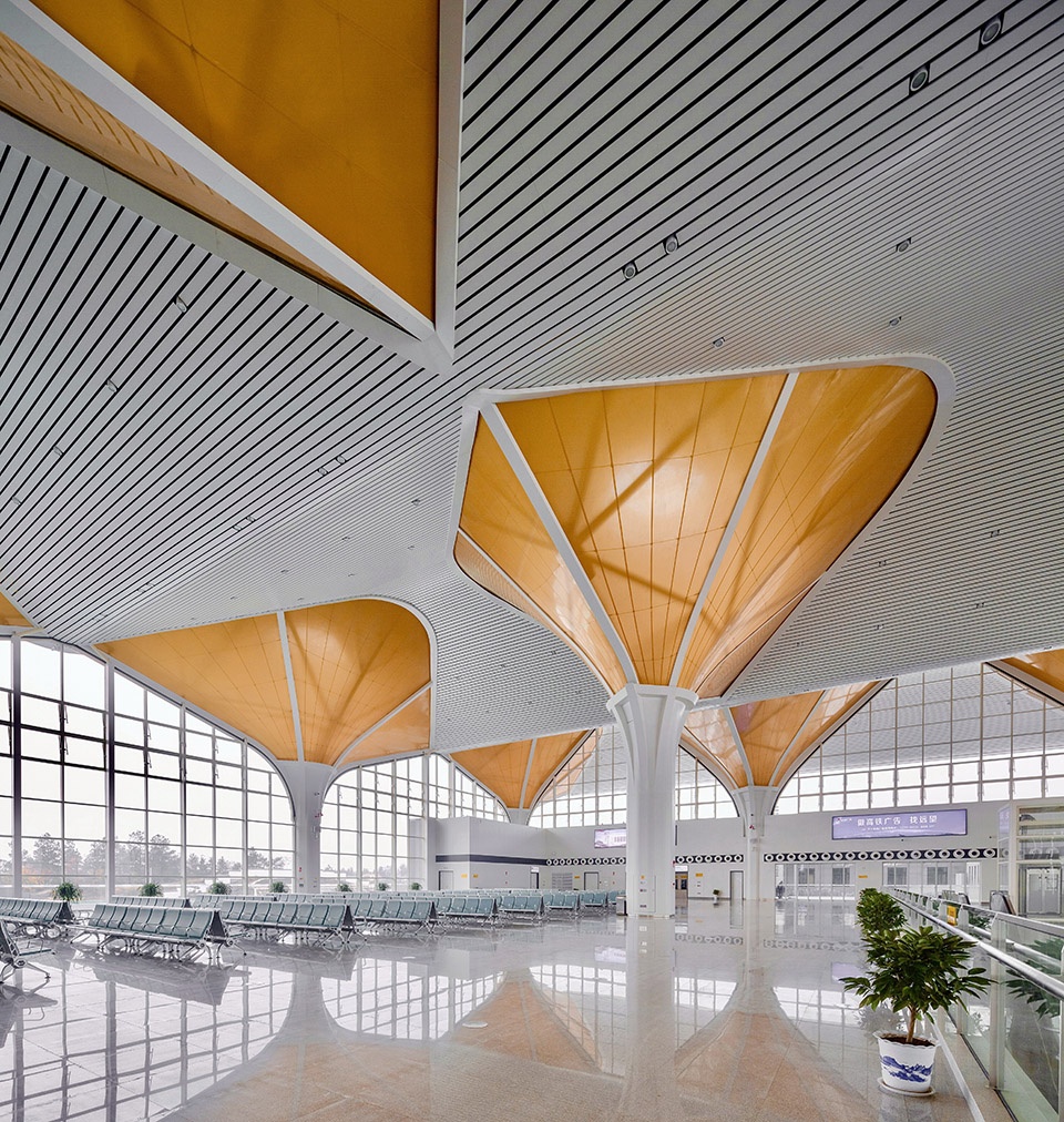 suizhou south railway station china by csadi