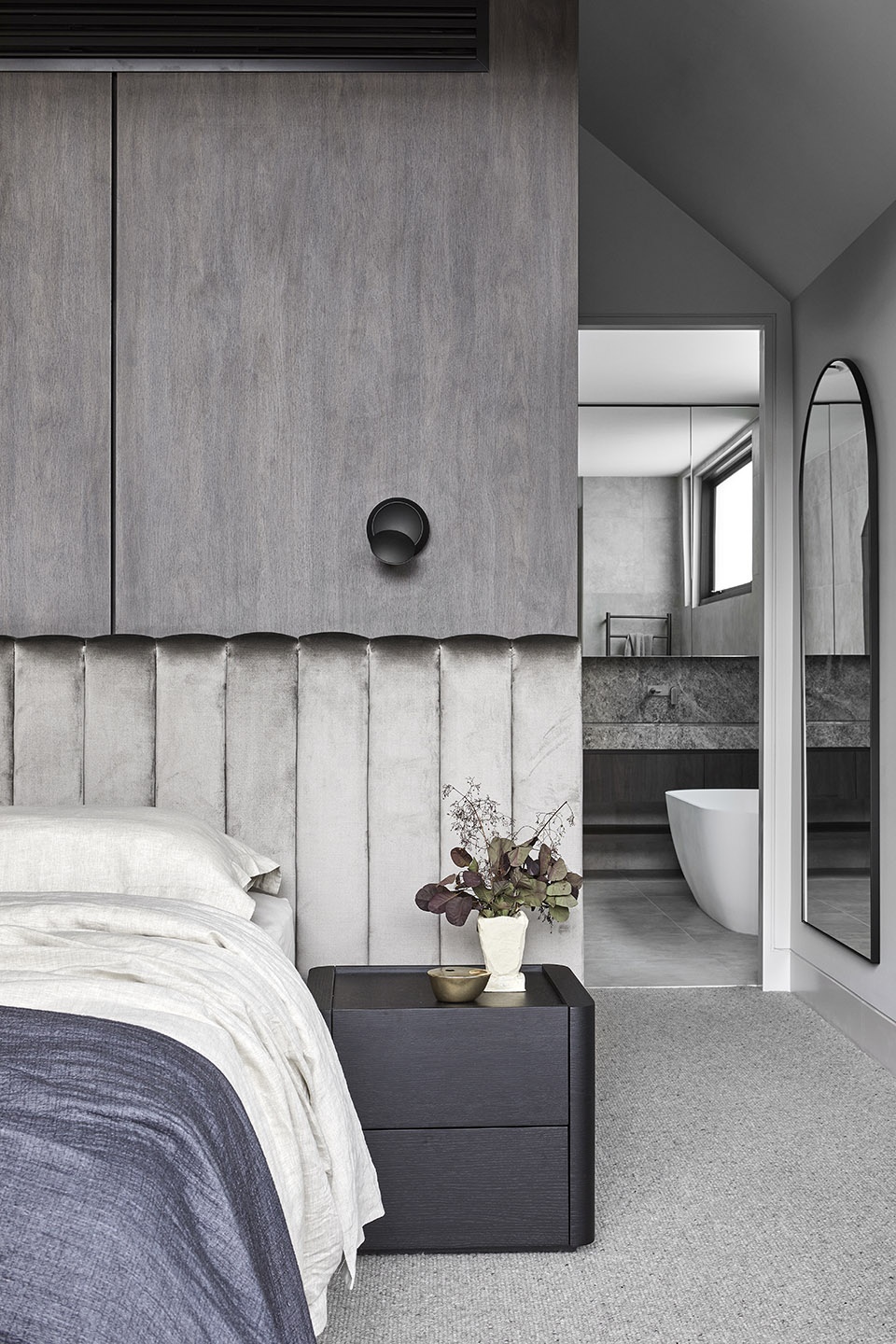 Elwood Residence by Adele Bates