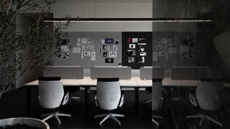 GUESS OF HUGH EVERETT III 1984 JIANG DPD Headquartered China by DPD