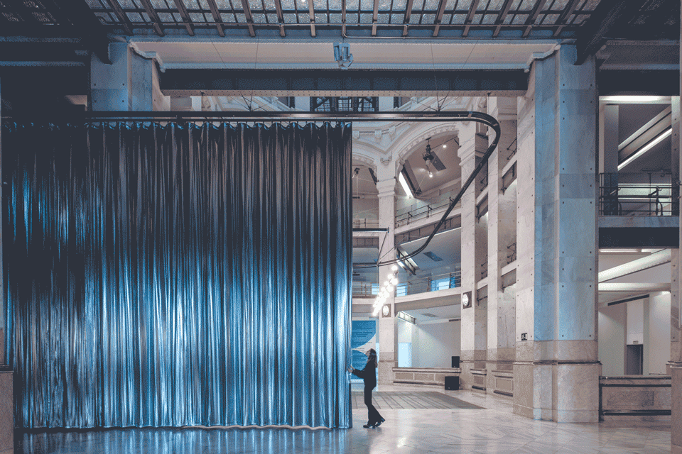 colgando del centro by hector fernandez elorza 1