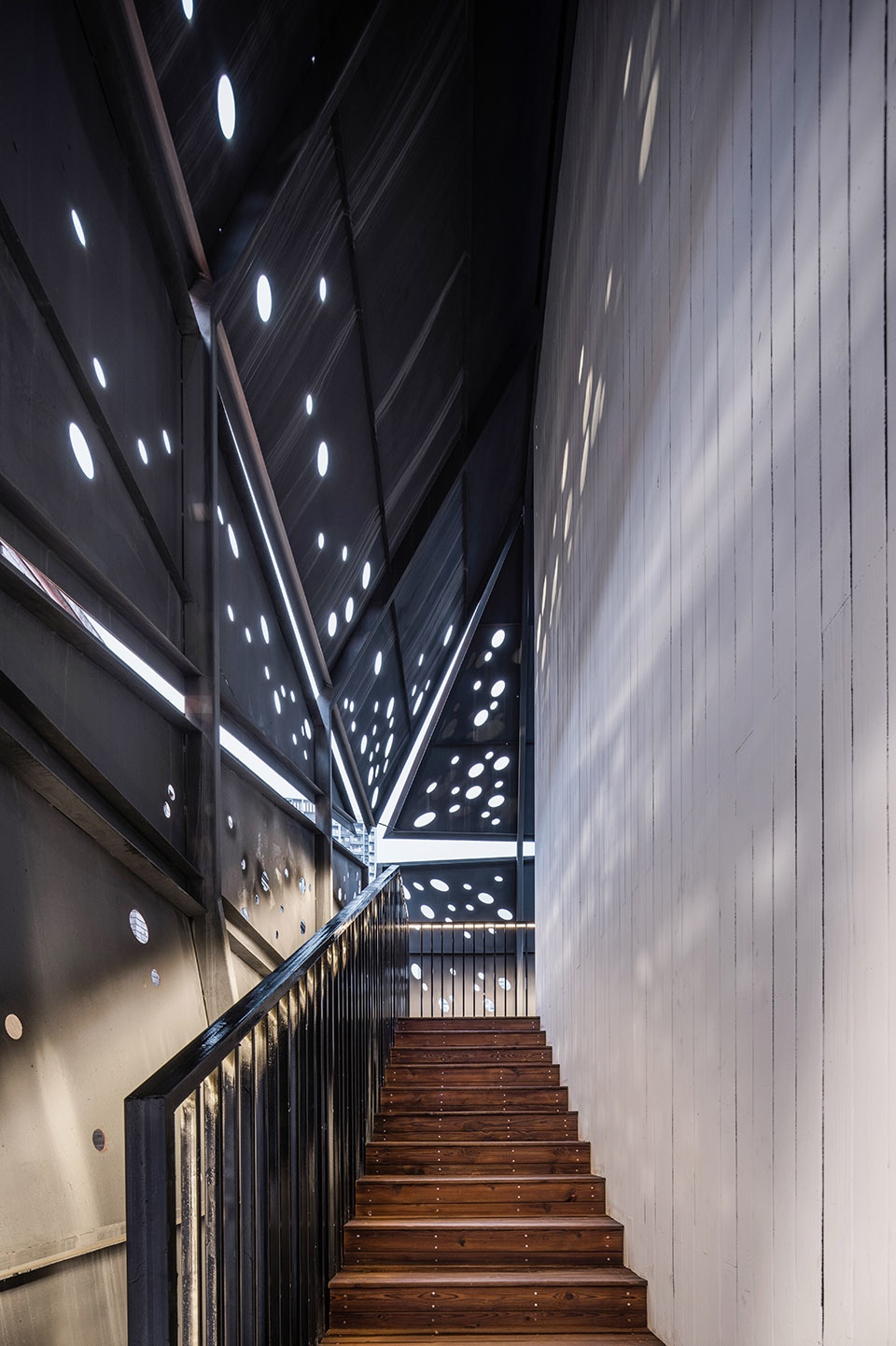 GUGA Books China by WT Architects Giorgio Cheng