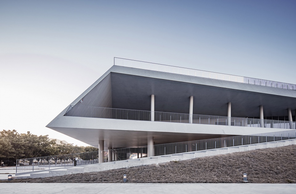 gymnasium in zhuhai campus sun yat sen university china by biadsc
