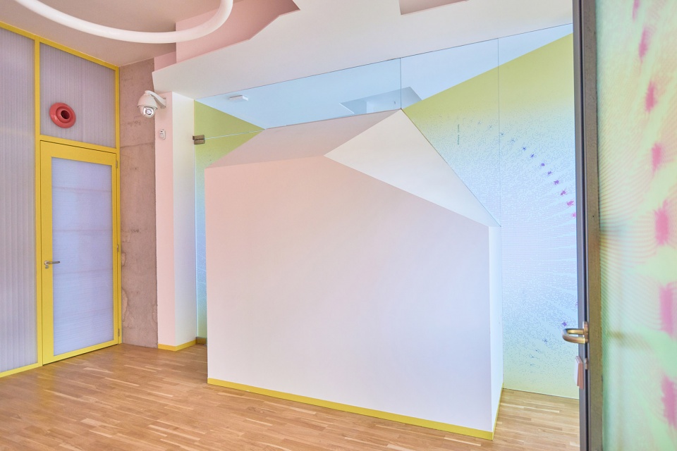nexus8 traumatology clinic by magicarch