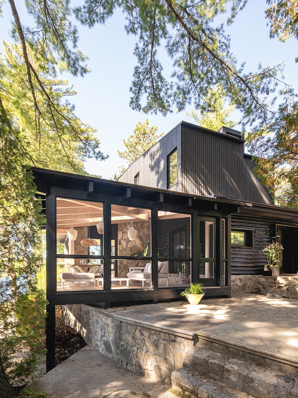 Cottage on the Point Paul Bernier Architecte