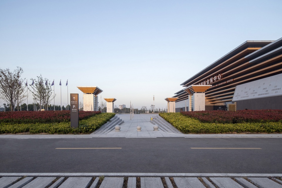 Shandong Heze International Convention Exhibition Center AUBE