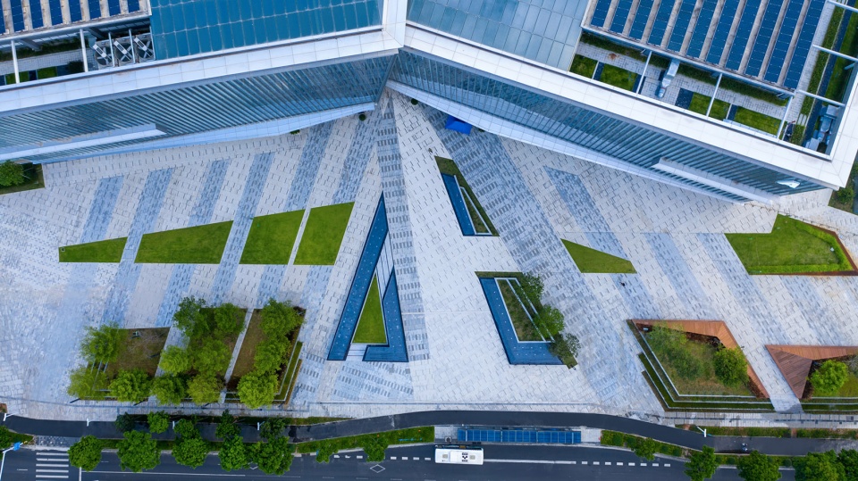 The Industrial Service Center in Jinwan Aviation Town UPS
