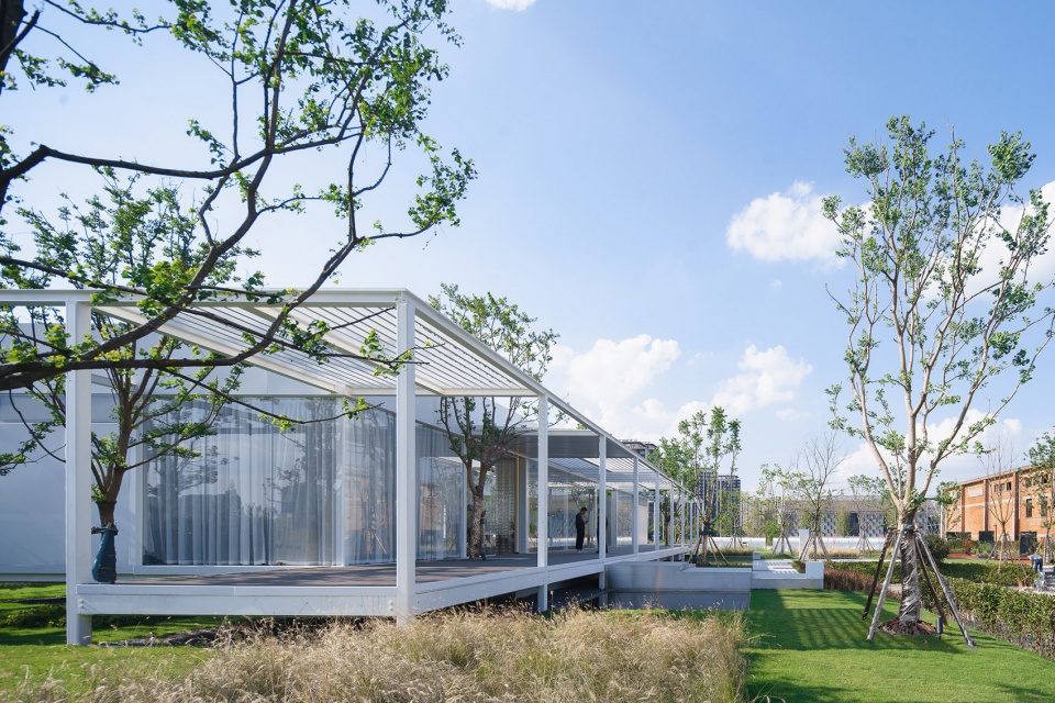 Free Spring Morning Lacime Architects