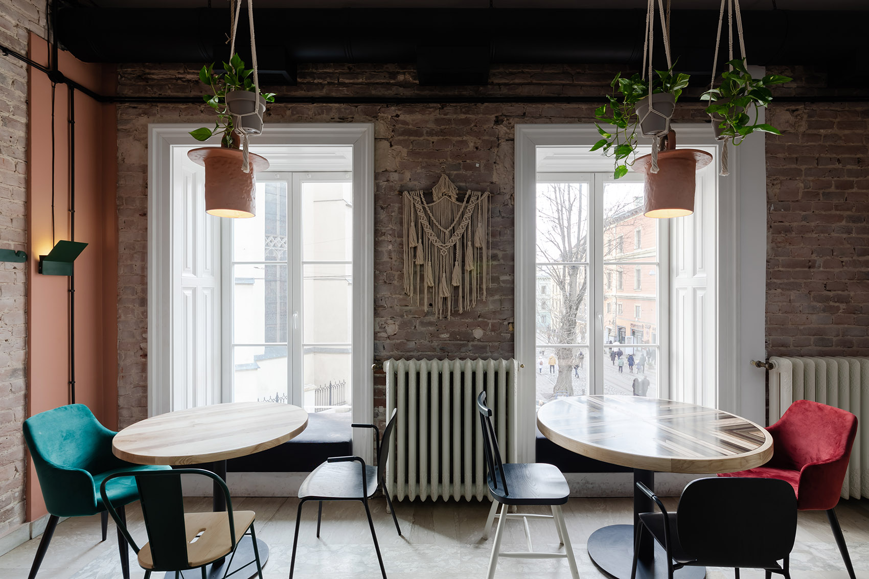 Cheese Bakery Cafe by Ira Lysiuk 谷德设计网