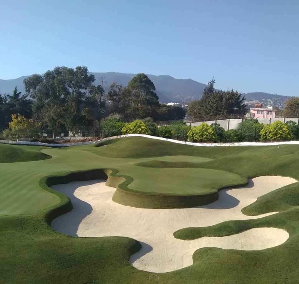 Golf Practice Facilities with Wellness and Togetherness Agustin Piza