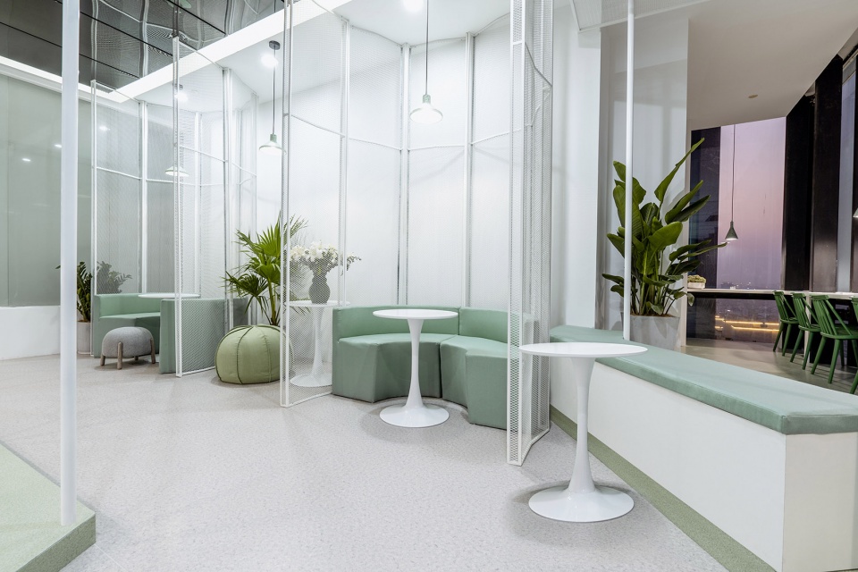 “Sky Gallery” Aerial Study Room Parallect Design