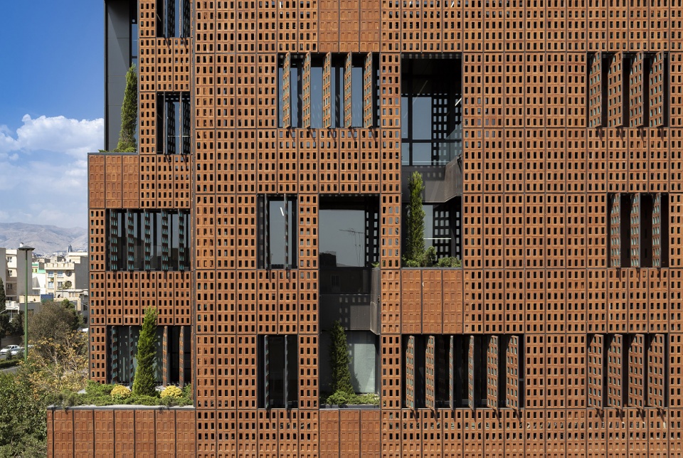 sharif office building by hooba design