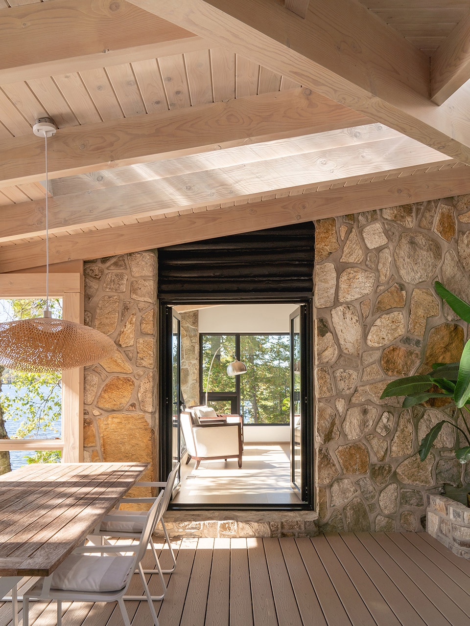 Cottage on the Point Paul Bernier Architecte