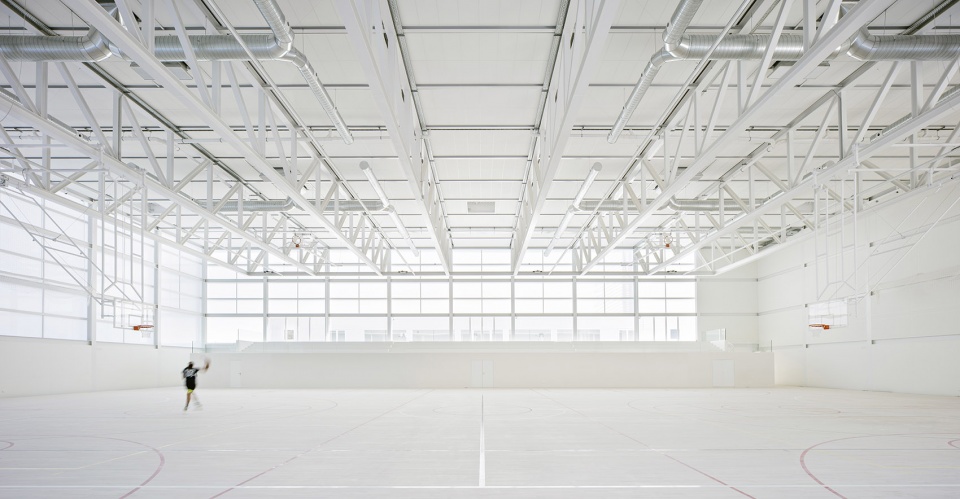 Multi Sport Pavilion And Classroom Complex Alberto Campo Baeza