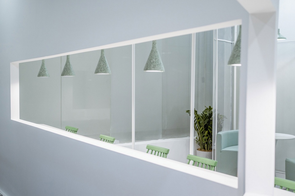 “Sky Gallery” Aerial Study Room Parallect Design